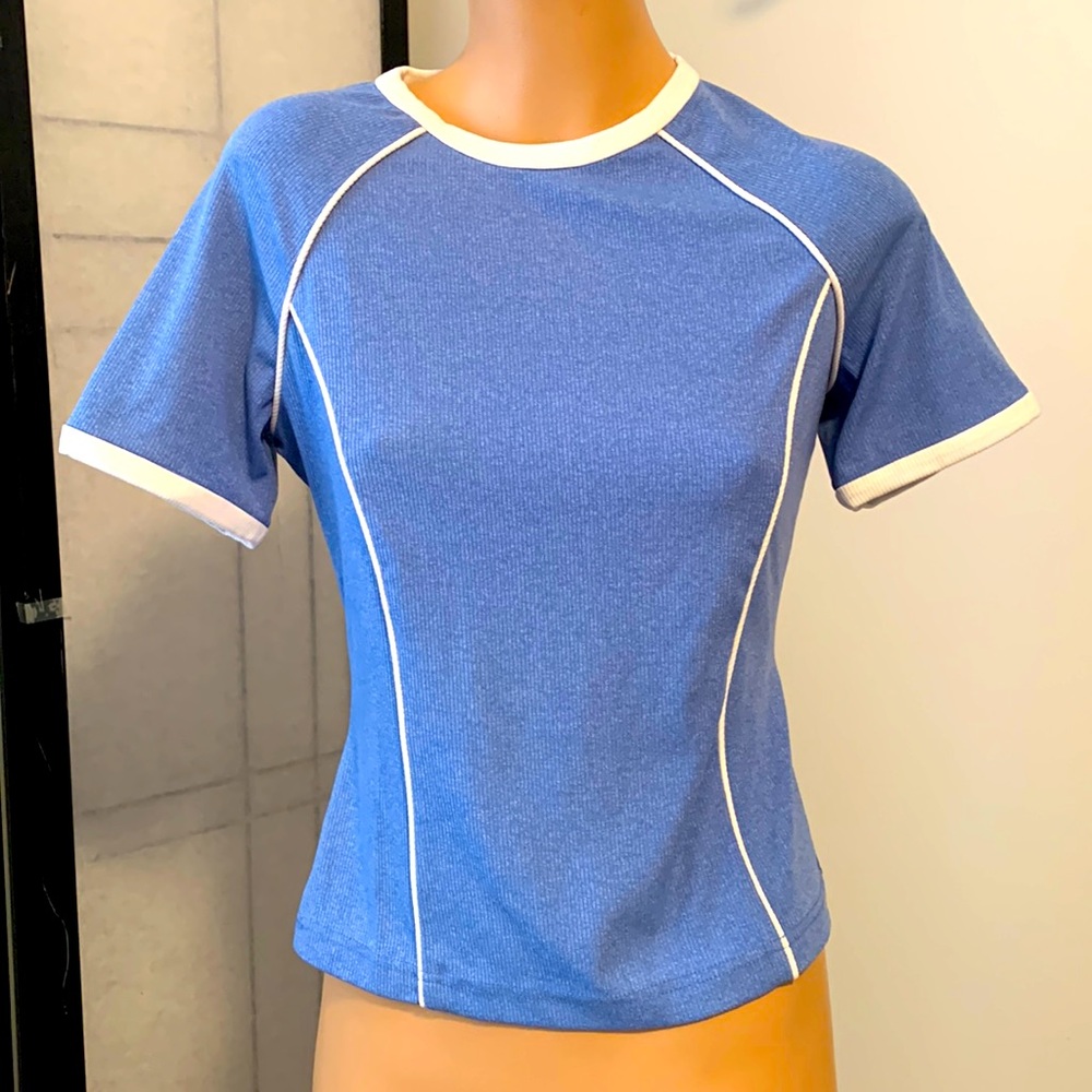 St. JOHN by Marie Gray SS blue & white top EUC P